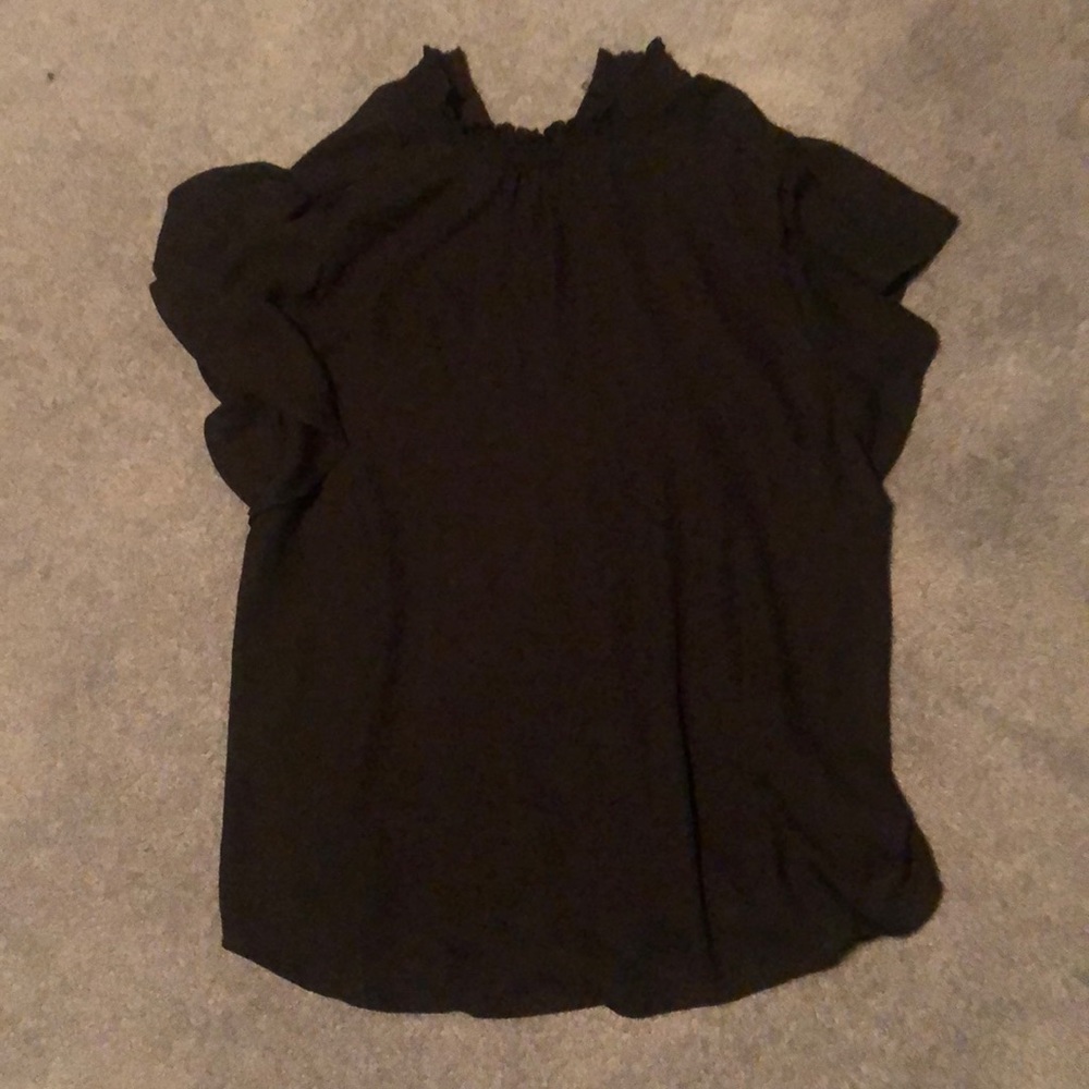 Black shirt
